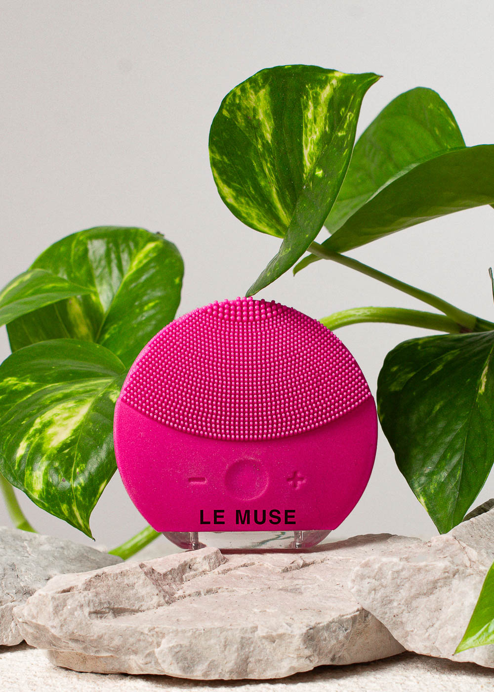 dispositivo-pulizia-pelle-viso-contro-impurita-sebo-in-eccesso-pelle-luminosa-estetica-le-muse-ambientatiA