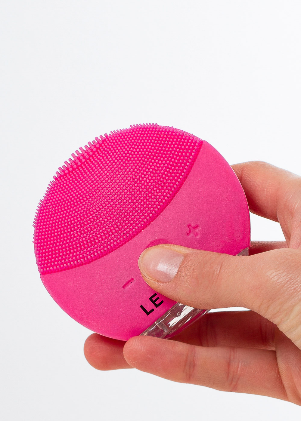 dispositivo-pulizia-pelle-viso-contro-impurita-sebo-in-eccesso-pelle-luminosa-estetica-le-muse-indossatoA