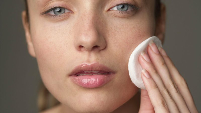 pulizia-del-viso-e-uso-del-codice